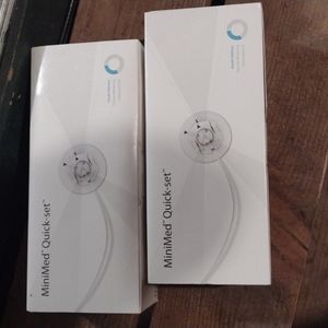 2 MiniMed quicksets